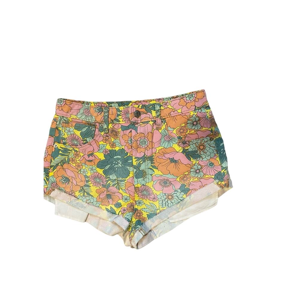 Wild Fable Shorts Women's Size 4 Pink Multicolor Floral Groovy Retro Hippie